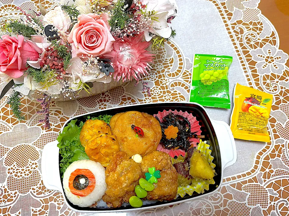 2025.10.2は目玉のオヤジ入り弁当🌸|makoさん