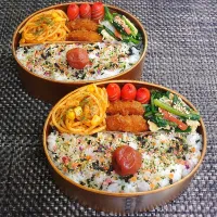 母とムスコのラブラブおソロ♪久しぶりの六色ふりかけごはん弁当|からあげビールさん