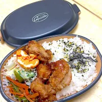 唐揚げ弁当|めぐりんさん