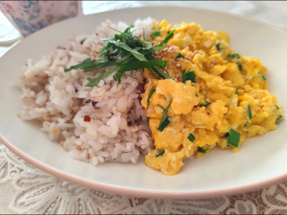 液みそ、キャベツみそ使いのスクランブルエッグ朝ごはん|m.rafuさん