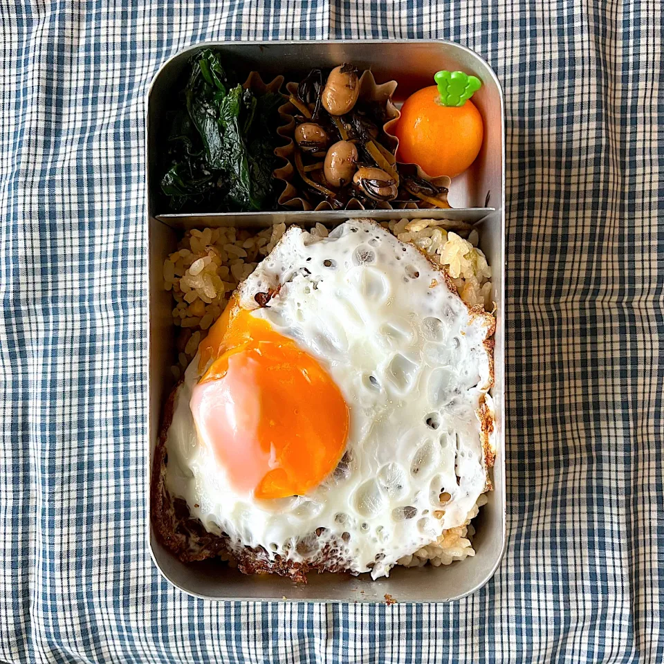 2025/10/02
きのこ🍄‍🟫のピラフ
目玉焼き🍳
ほうれん草の胡麻和え🥬
ひじき煮
ミニトマト🍅|aichanさん