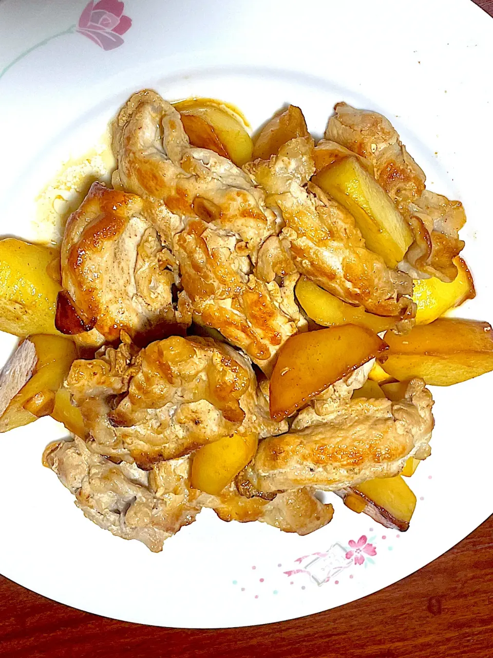 じゃがいもと豚肉のにんにく炒め|はぴはぴ005さん