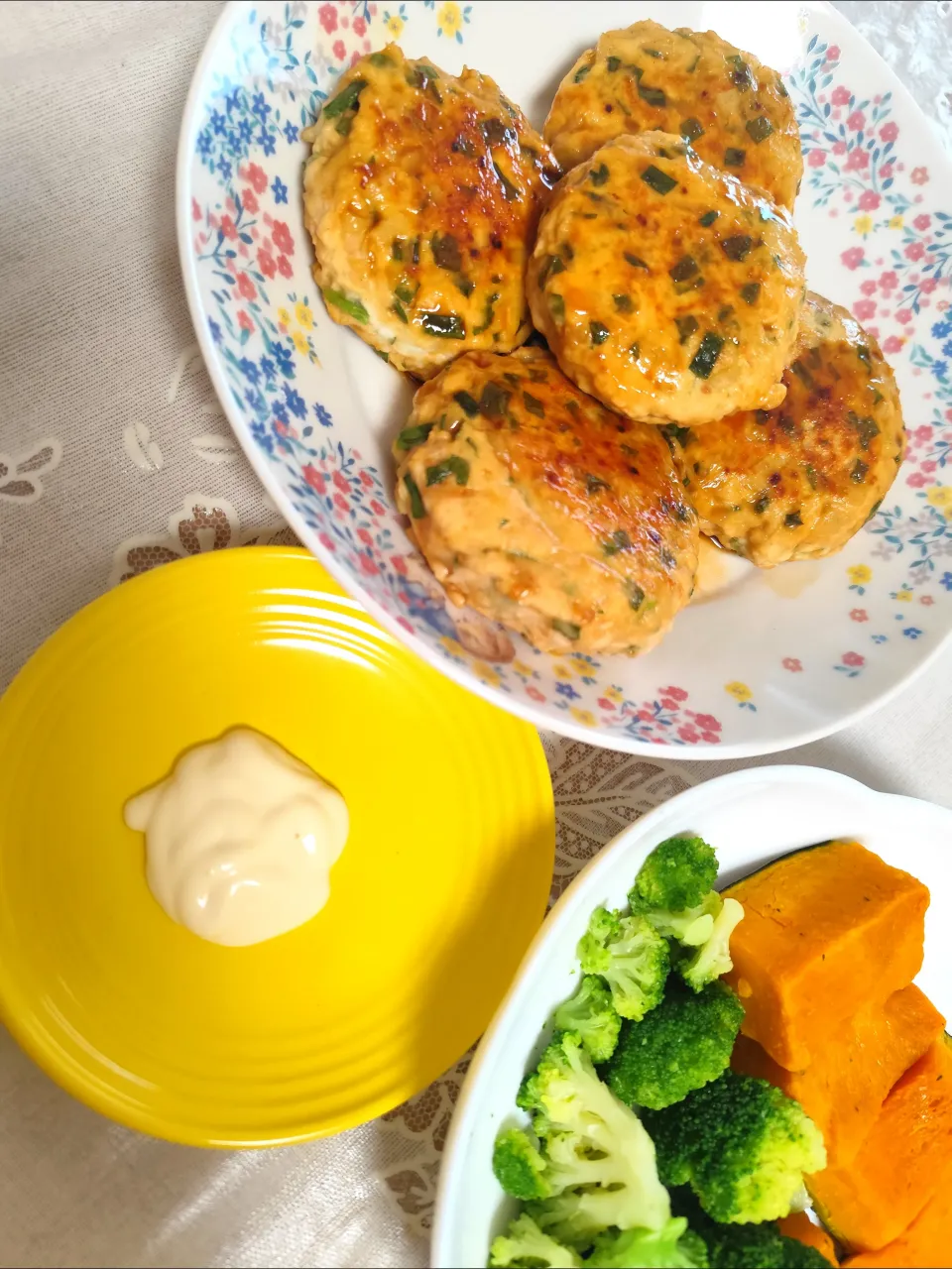 おかちさんの料理 れんこん入り鶏つくね🍀*゜メインの夜ごはん|m.rafuさん