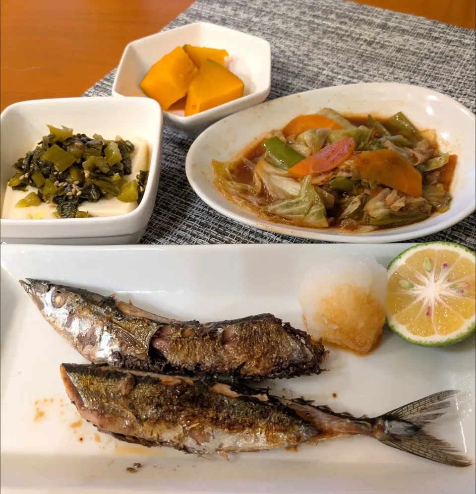 ☆焼さんま　☆回鍋肉風キャベツ炒め　☆高菜漬豆腐　☆かぼちゃ塩バター|chikakoさん