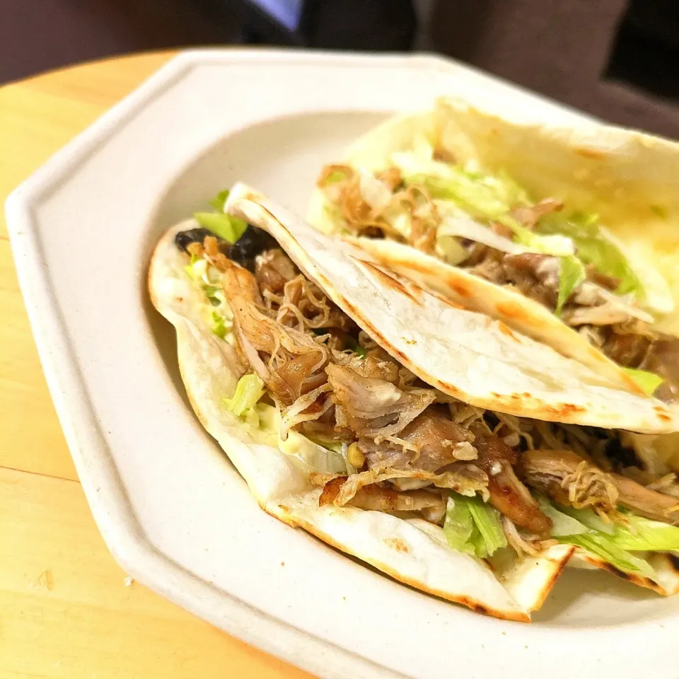 炊飯器deプルドポークならぬチキン入りタコス|mi_neneco♪さん