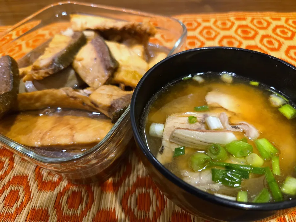 お魚屋さんで買ったカンパチのアラで、あら汁とあら煮|aoiさん