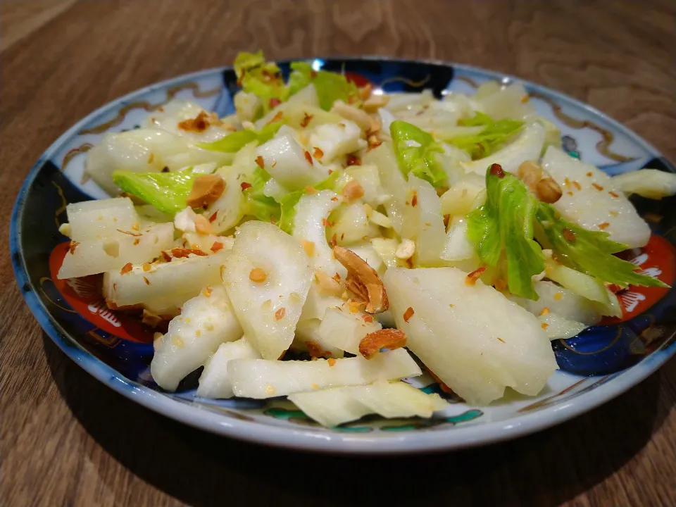 梨とセロリのサラダ|古尾谷りかこさん