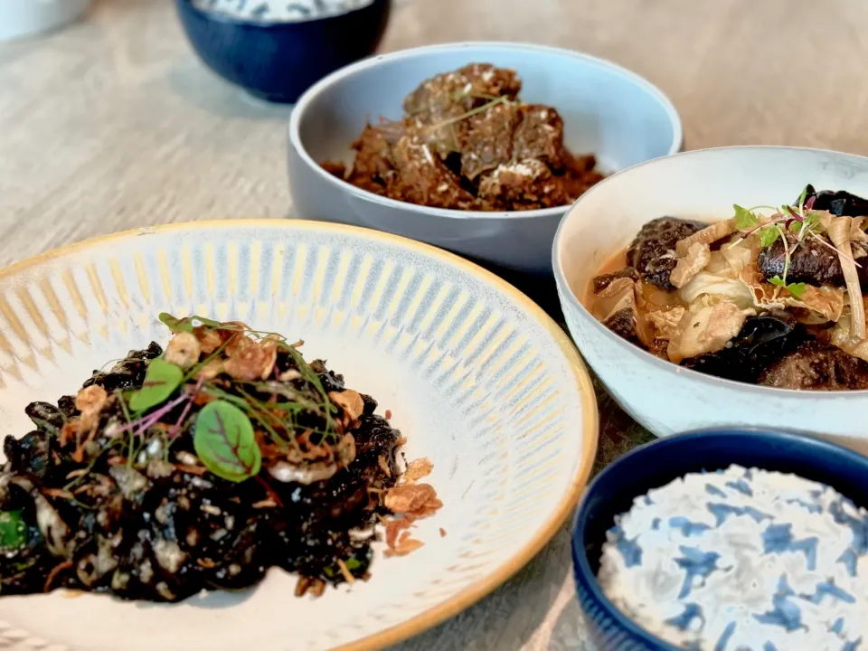 My happy place = a plate of Nyonya. 💛Peranakan 🍽️|B&Bさん