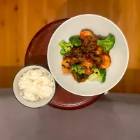 海老の野菜チリソース蒸し、御飯|えむさん