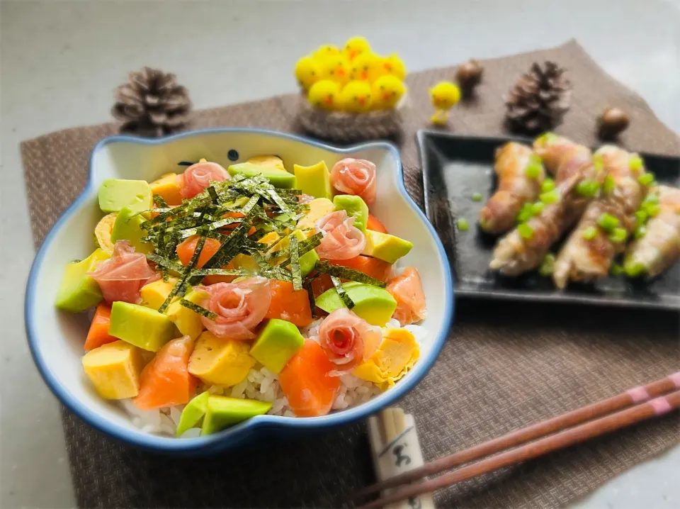 「ポキ丼＆アボカドの肉巻き」|バシュランさん