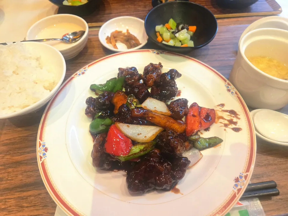 黒酢酢豚定食|しあるさん