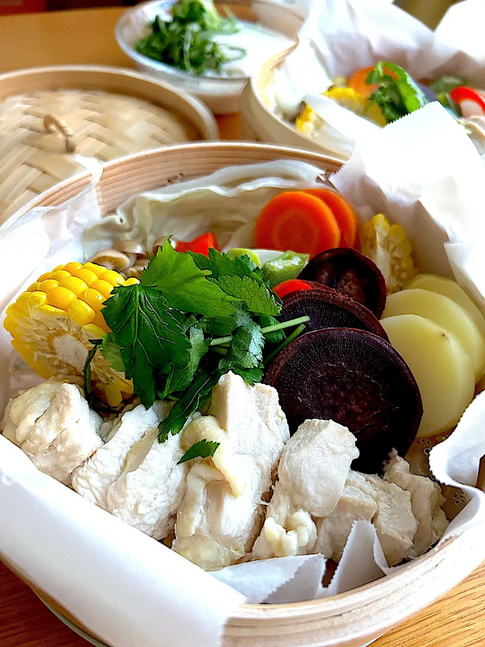 鶏と野菜の蒸籠蒸し|むぎこさん