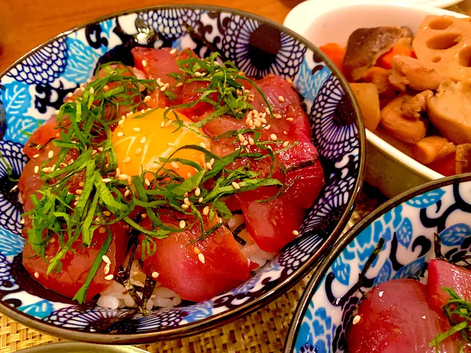 🌕月見漬け鮪丼とガメ煮|＊yurika＊さん