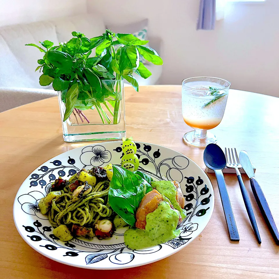 タコとじゃがいももジェノベーゼと自家製ジンジャーエール|jarinkoさん