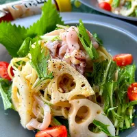 イカの塩辛とレンコンの冷製パスタ|まなまな♡さん