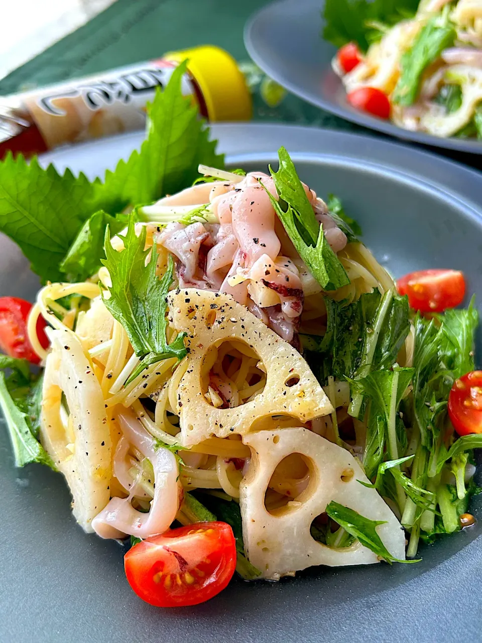 イカの塩辛とレンコンの冷製パスタ|まなまな♡さん