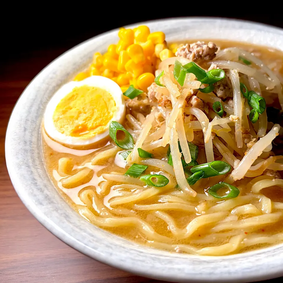 💫レシピ💫塩梅もやし味噌ラーメン|biskesさん