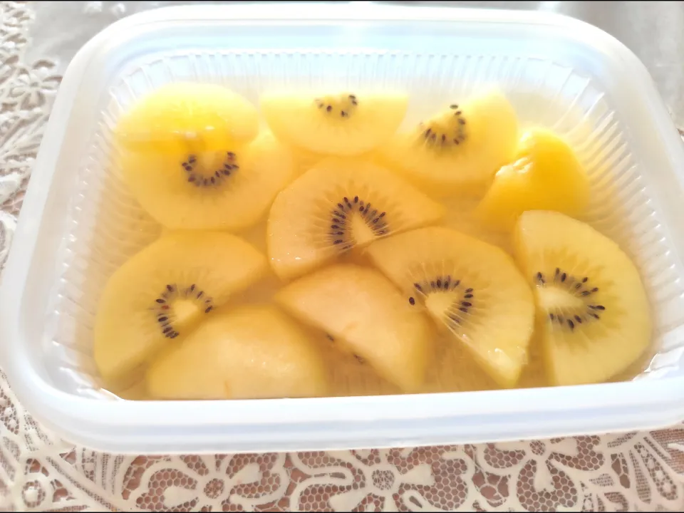 ゴールドキウイの米酢漬け|m.rafuさん