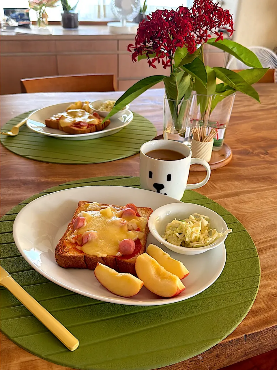 ローゼルさんちの朝ごはん　2025・10・5|ローゼルさん