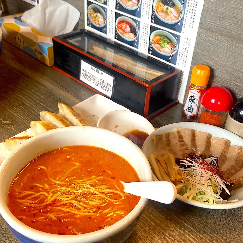 山頭火　トロ肉辛味噌らーめん|renharuruさん