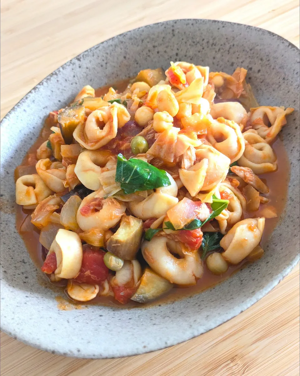 豆とツナと野菜の煮込みパスタ(トルテリー二フォルマッジ)|あぼちさん