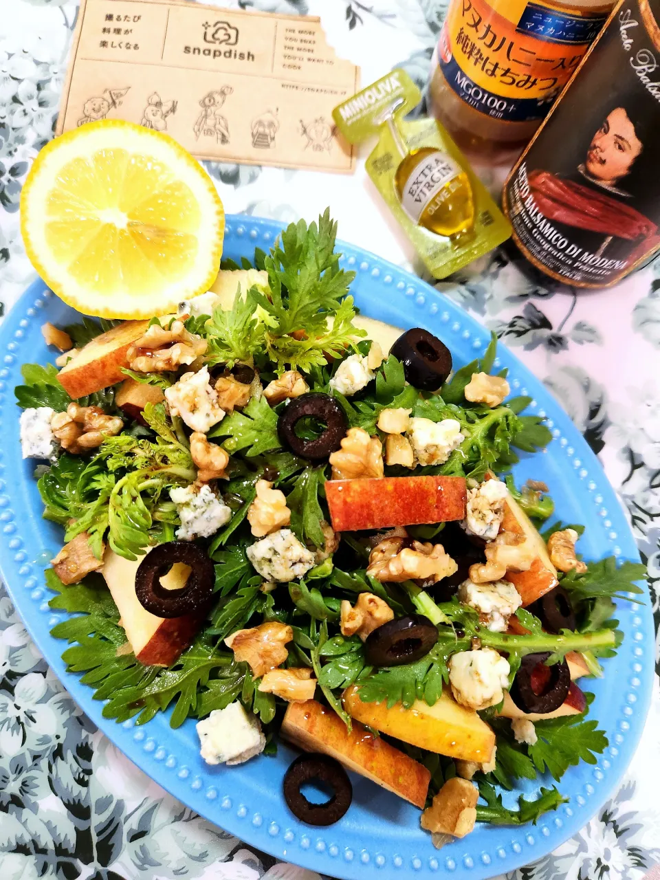 🔷🍎秋映と春菊のサラダ🥗アンティパスト🔷|@きなこさん