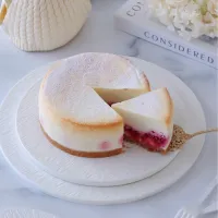 ホワイトショコラチーズケーキ🤍|moeさん