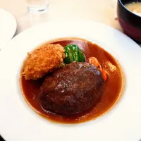 五井・田中屋レストランのランチ（ハンバーグ、クリームコロッケ）|すーさん