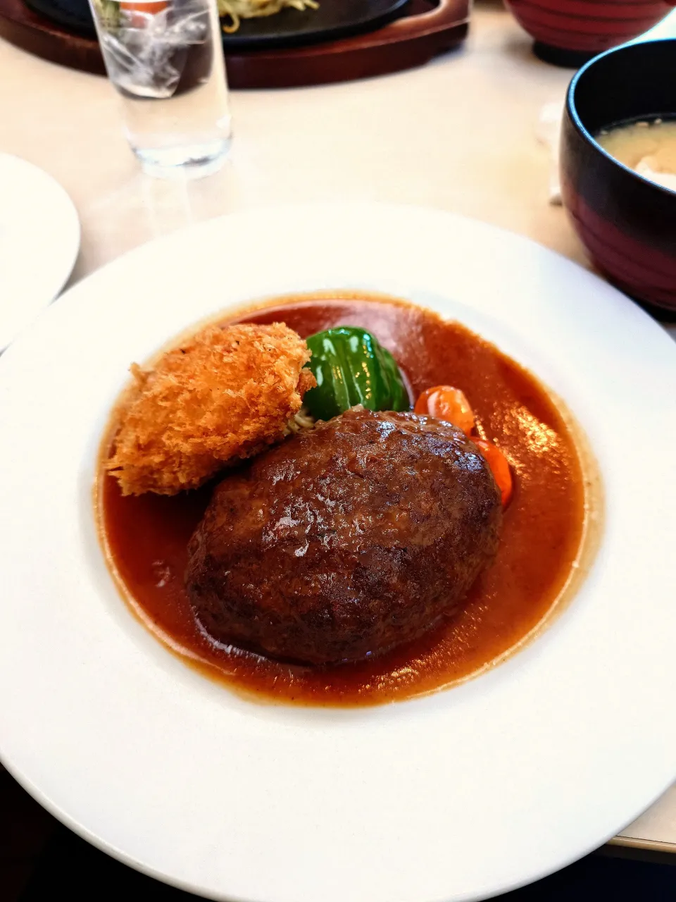 五井・田中屋レストランのランチ（ハンバーグ、クリームコロッケ）|すーさん