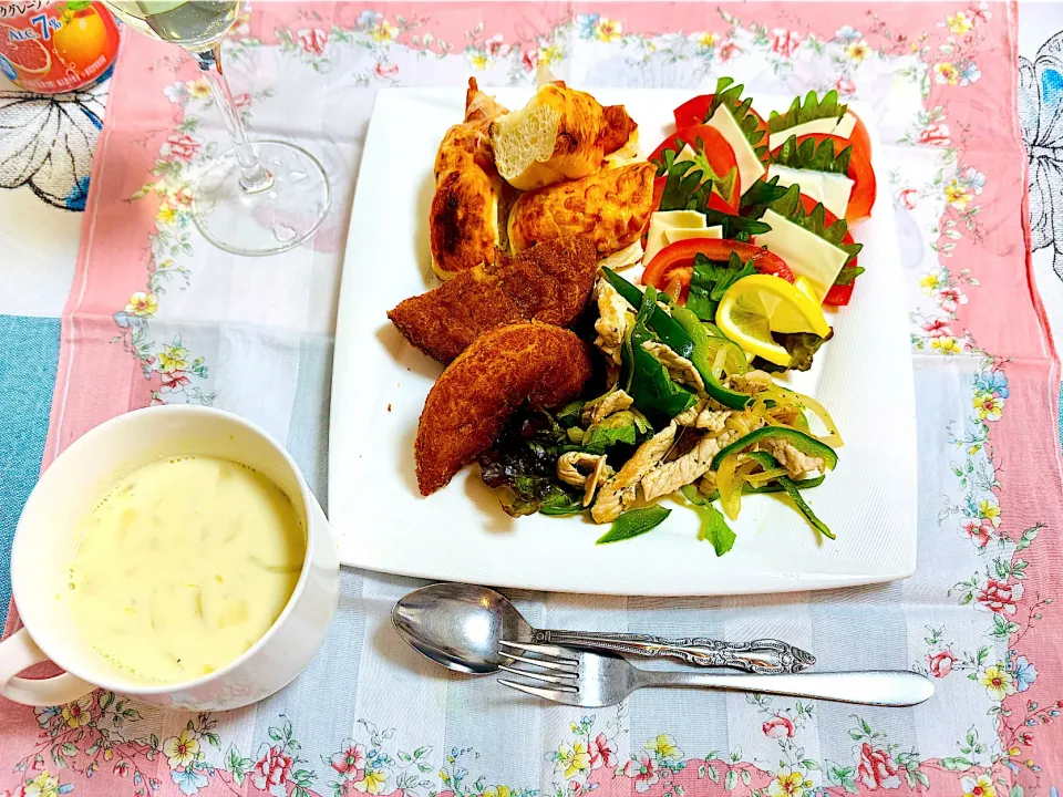 2025年10月2日 木曜日 ランチ|ことちゃん（facebook坂田琴絵）さん