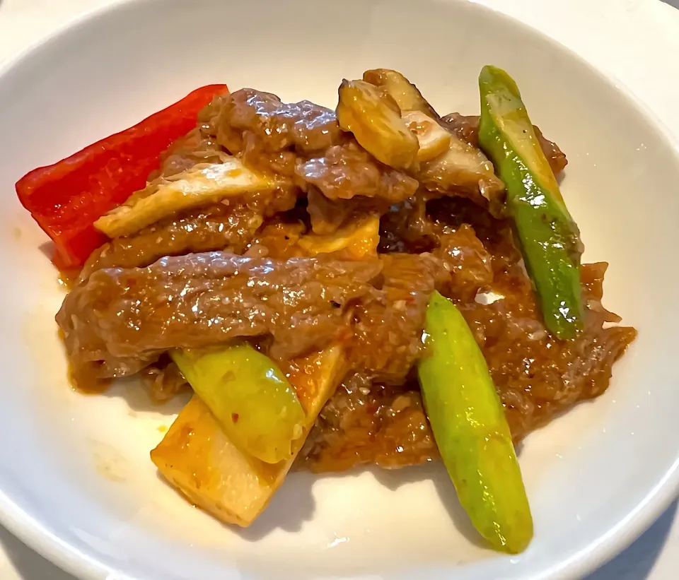 満堂居牛脯
牛肉の麻辣醤炒め　白酒の香り|ゆうじ.さん