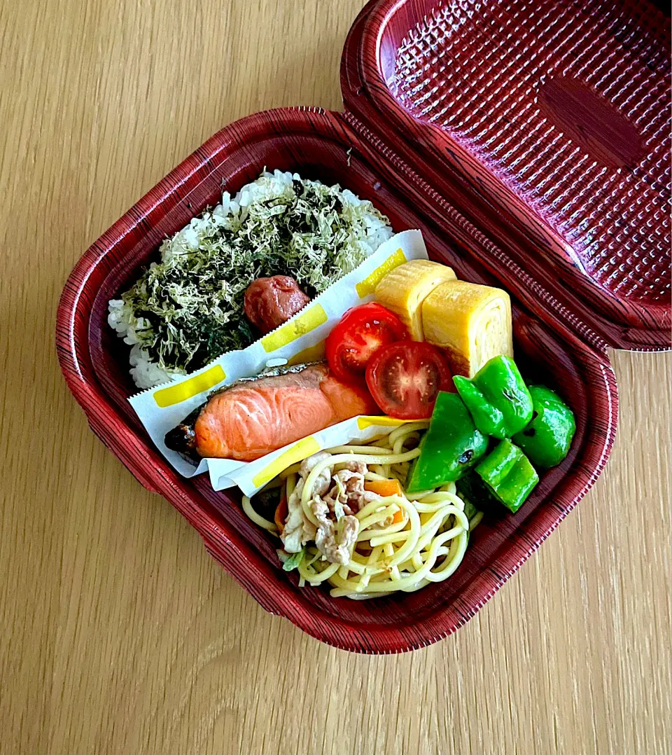 高校生男子お弁当　とろろ昆布と鮭|kaeさん