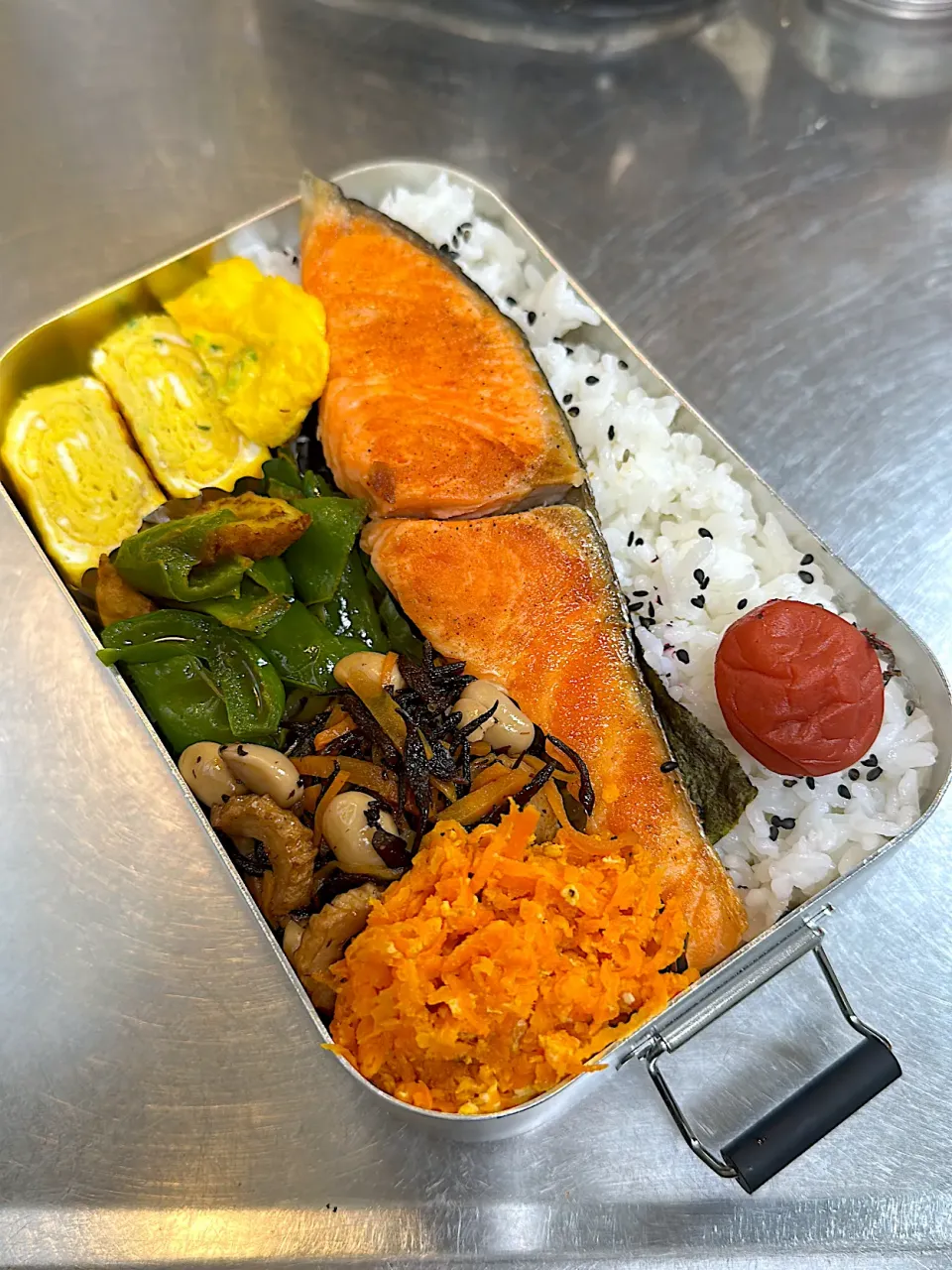 お弁当|メガネおばさんさん