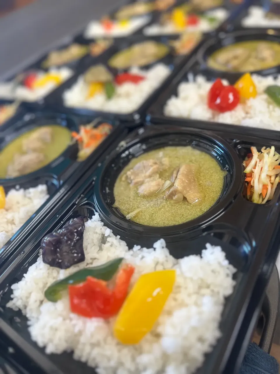 グリーンカレー|沖縄「ピロピロ」ライフさん