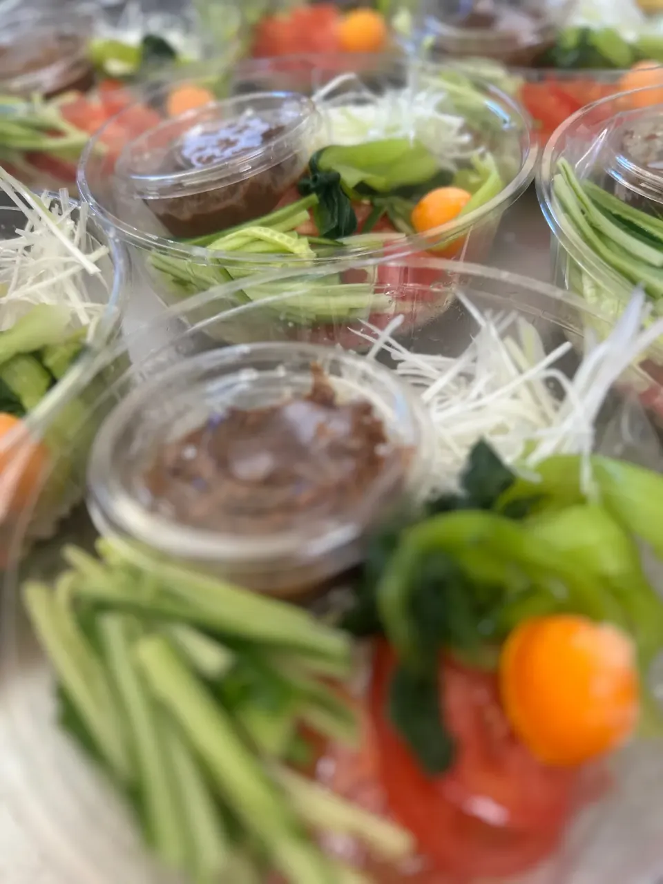 冷たいジャージャー麺|沖縄「ピロピロ」ライフさん