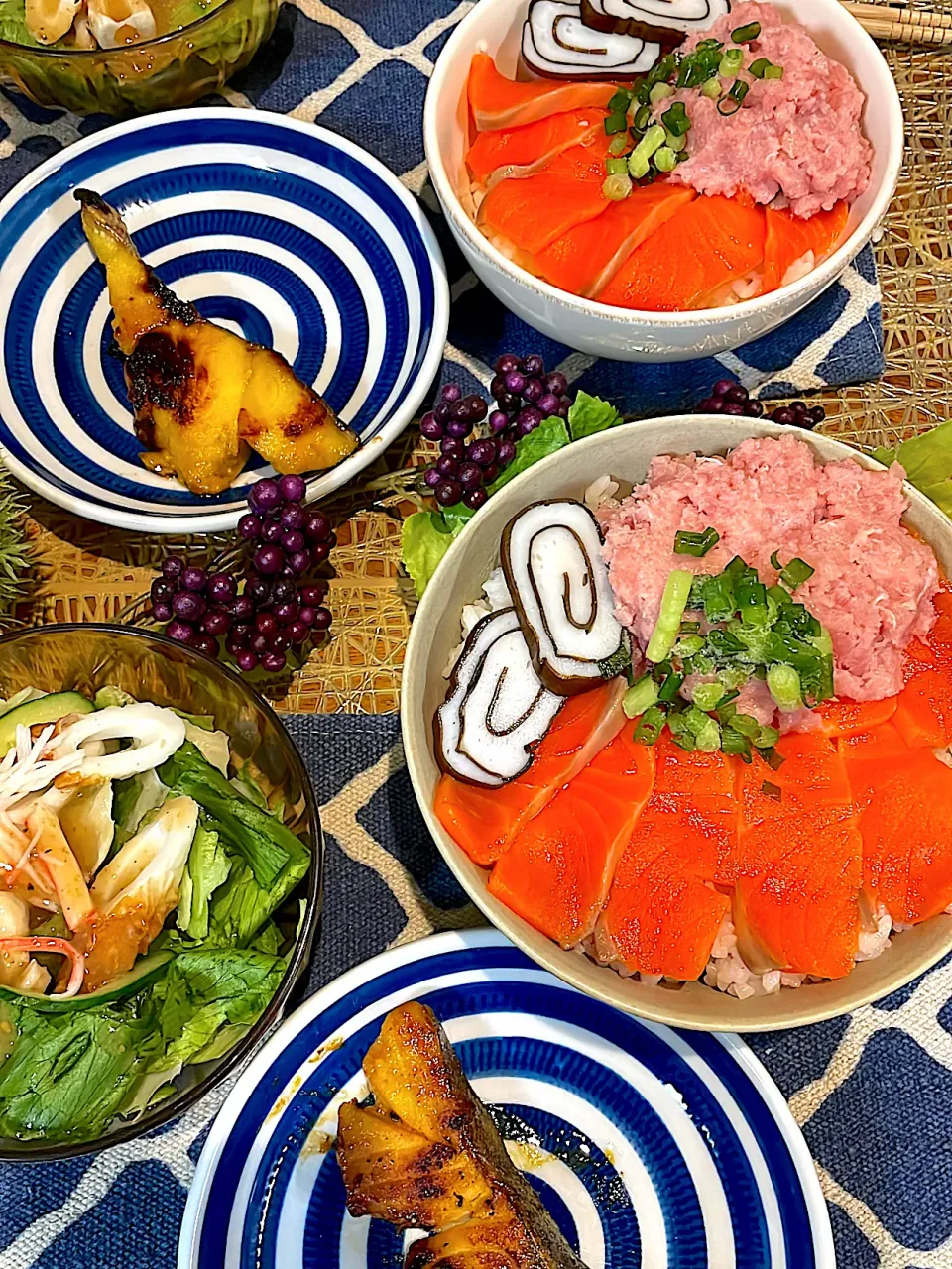 サーモンとネギトロ丼❣️さわらの西京焼き🐟|🌼はなちゃん🌼さん