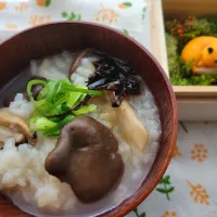 🍂霜降りヒラタケで秋のお粥🍂|みるくここあさん