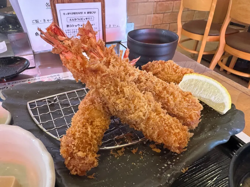 大えびフライ定食🍤カキフライ🦪|buhizouさん