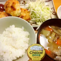 ひゃくまん穀ご飯🍚　豚汁　ナゲット豆腐入り　　揚げなす🍆|あやこさん