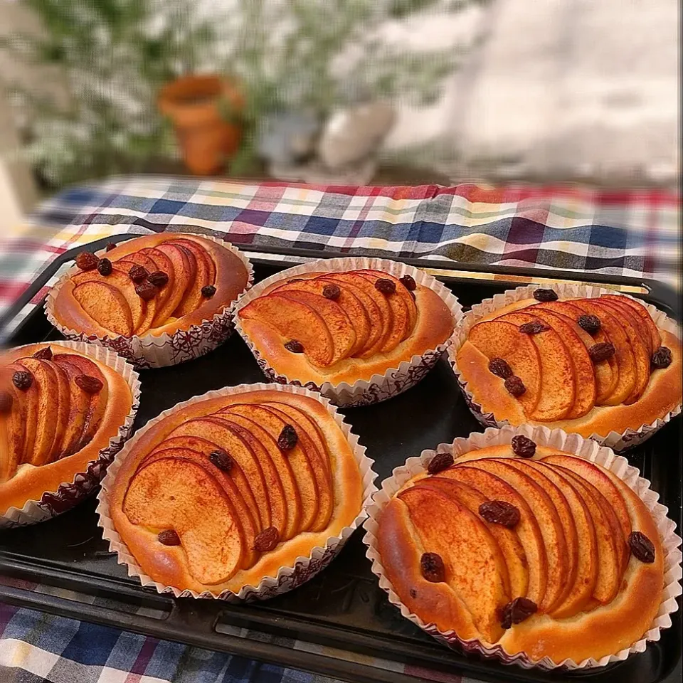 シナモンりんごとカスタードのパン|みりさん