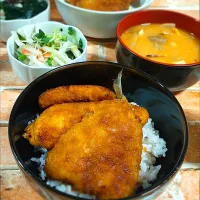 お魚フライ丼