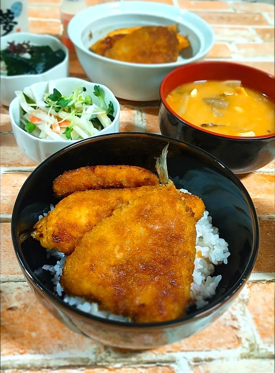 お魚フライ丼|みったんさん