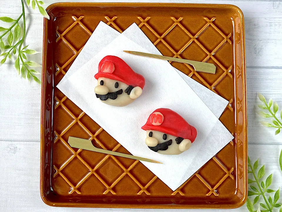 キャラクター練り切り(マリオ)|紅茶とお菓子と時々ごはんさん