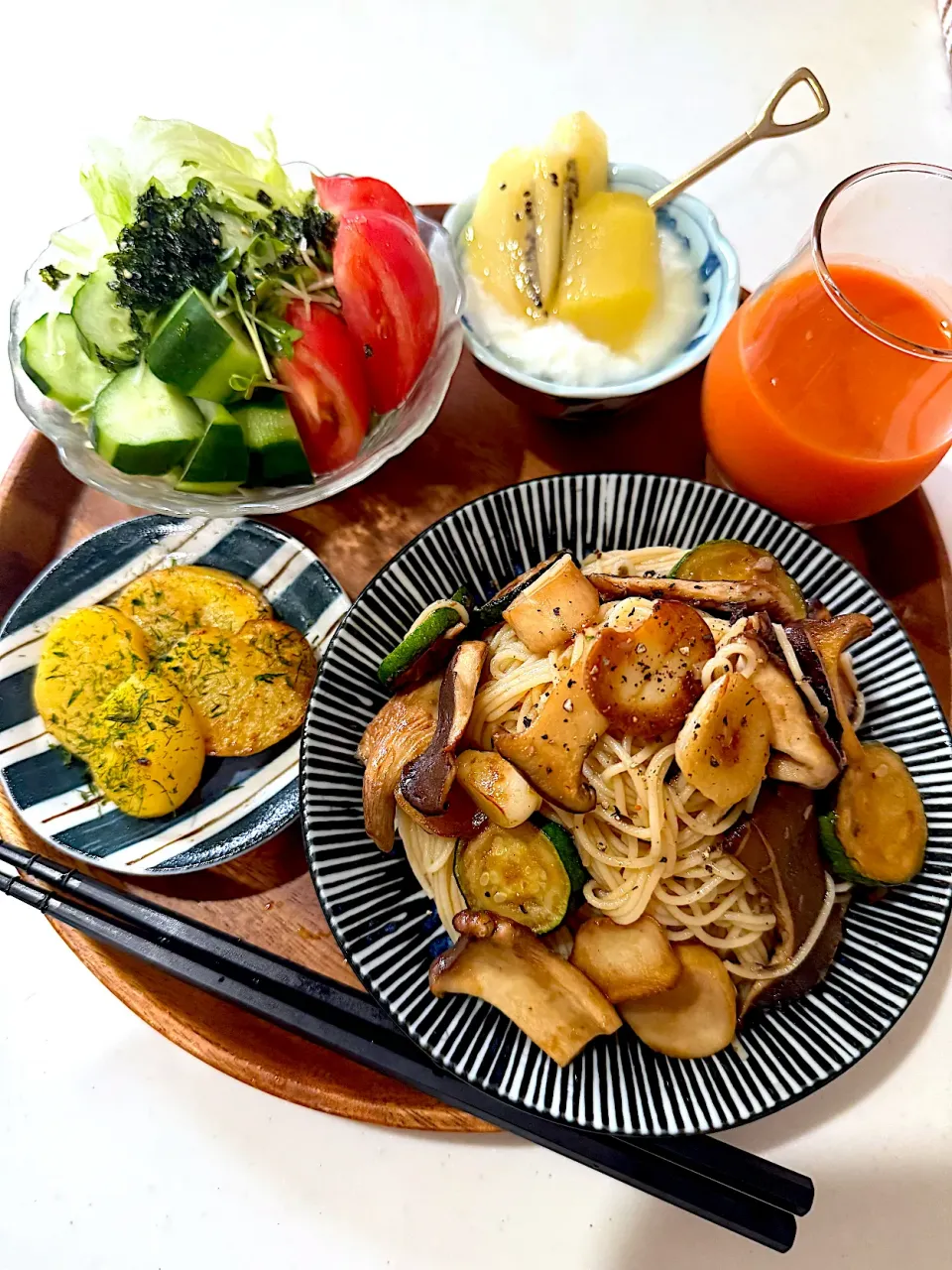 ゆかりさんの料理 キノコまみれの秋パスタゼンブヌードル使用〜|ゆかりさん