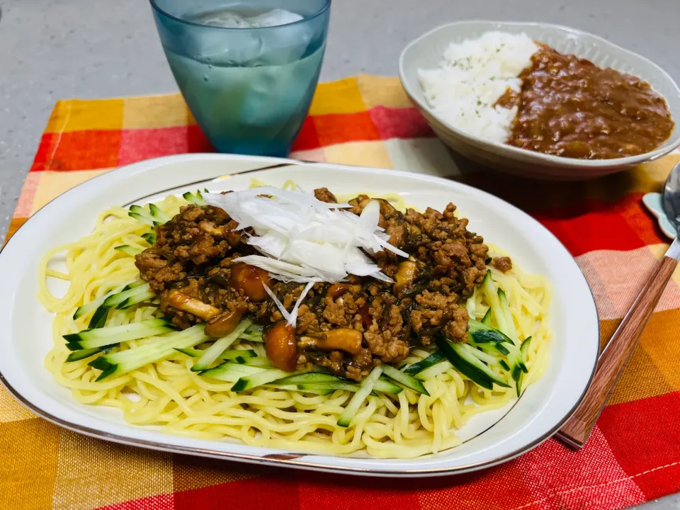 「ジャージャン麺＆息子作のポークカレー」|バシュランさん
