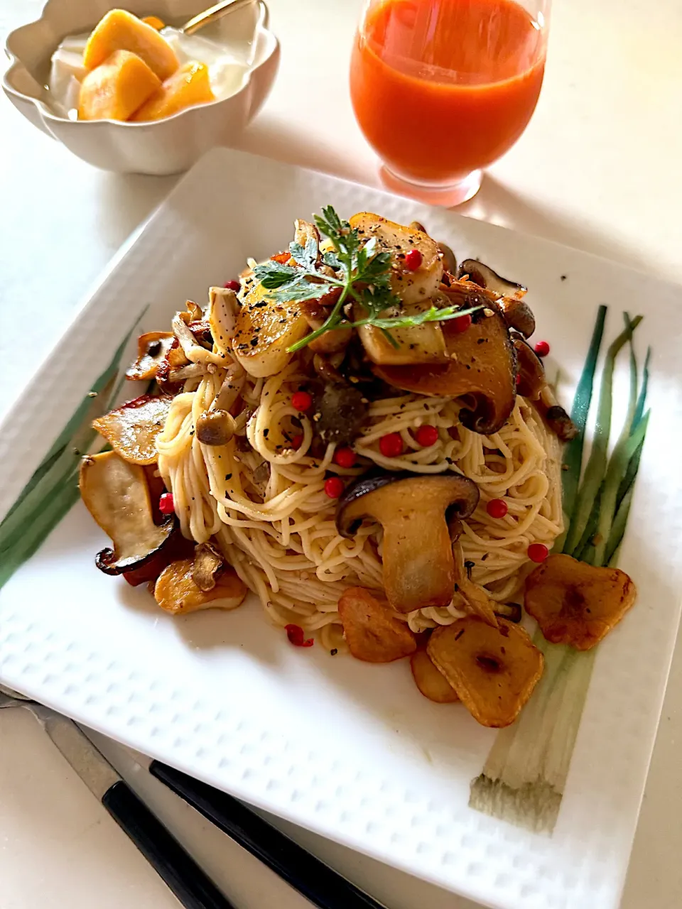 ゆかりさんの料理 キノコまみれの秋パスタゼンブヌードル使用〜|ゆかりさん