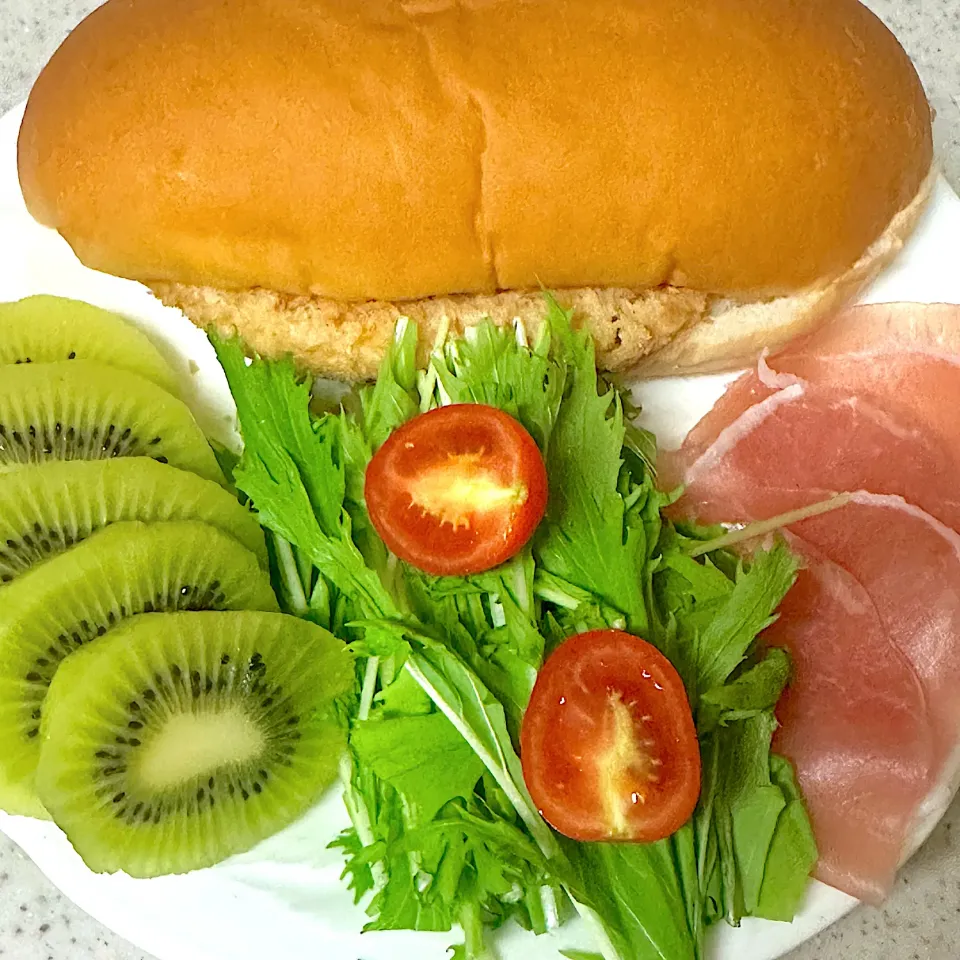 グラタンコロッケサンドモーニング|besさん