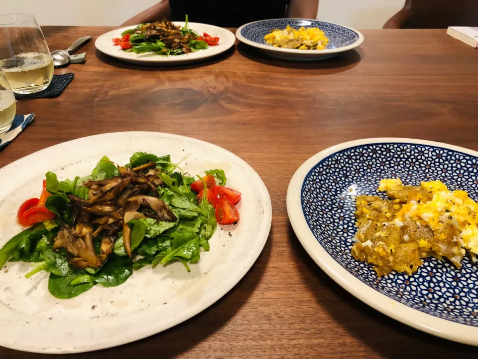 舞茸のサラダ、榎茸のフリット卵とじ|タロッカ主夫見習いさん