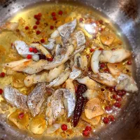 タチウオのニンニクオリーブオイル炒め