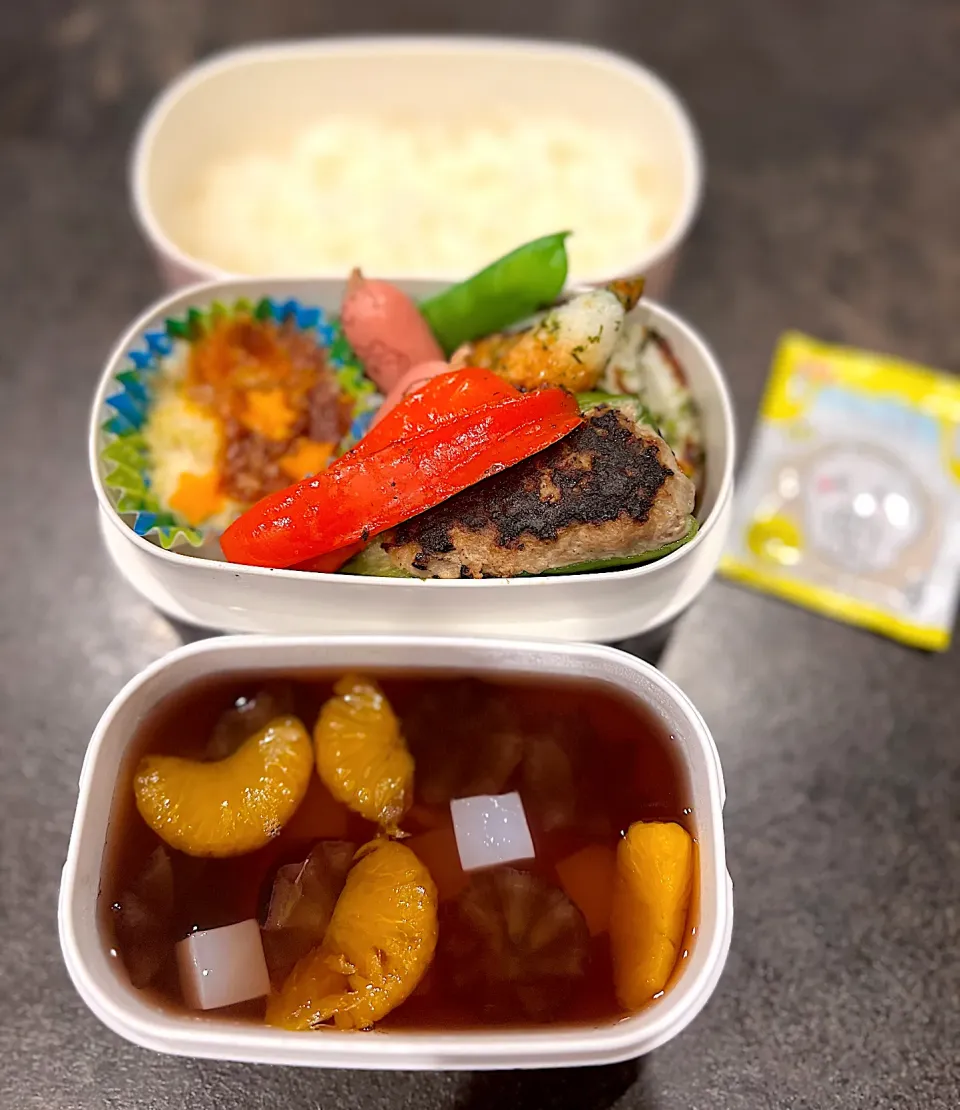 ピーマン肉詰め焦げた弁当|MUY_Beeeeさん